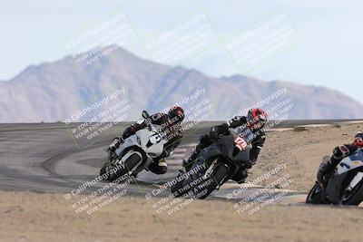 media/Nov-16-2025-Race Pace (Sun) [[8c5fa54630]]/Non Verified Riders (1st 20 Minutes)/6-Turn 12 (2pm)/